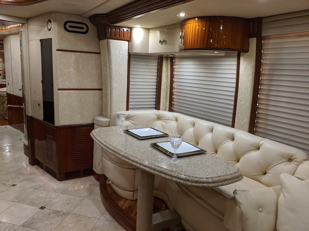 2005 Prevost Liberty H3-45 For Sale