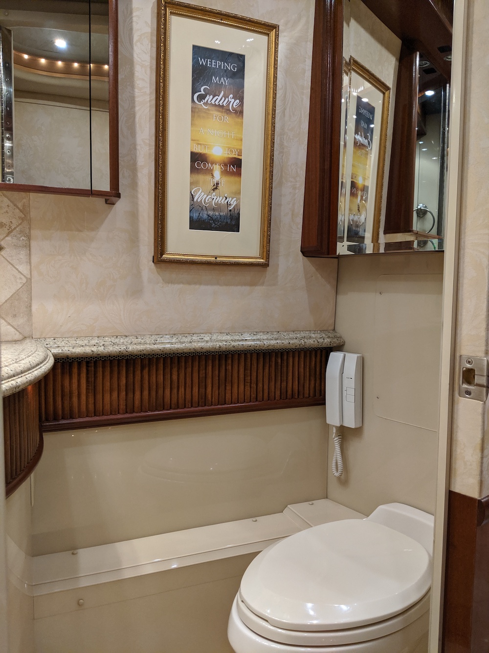 2005 Prevost Liberty H3-45 For Sale