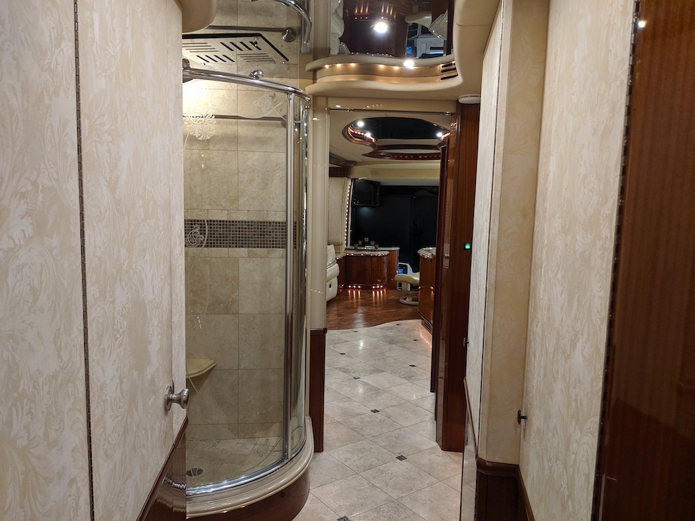 2005 Prevost Liberty H3-45 For Sale