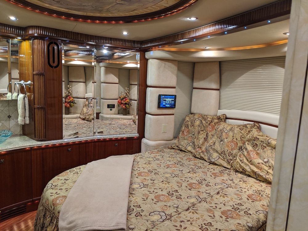 2005 Prevost Liberty H3-45 For Sale