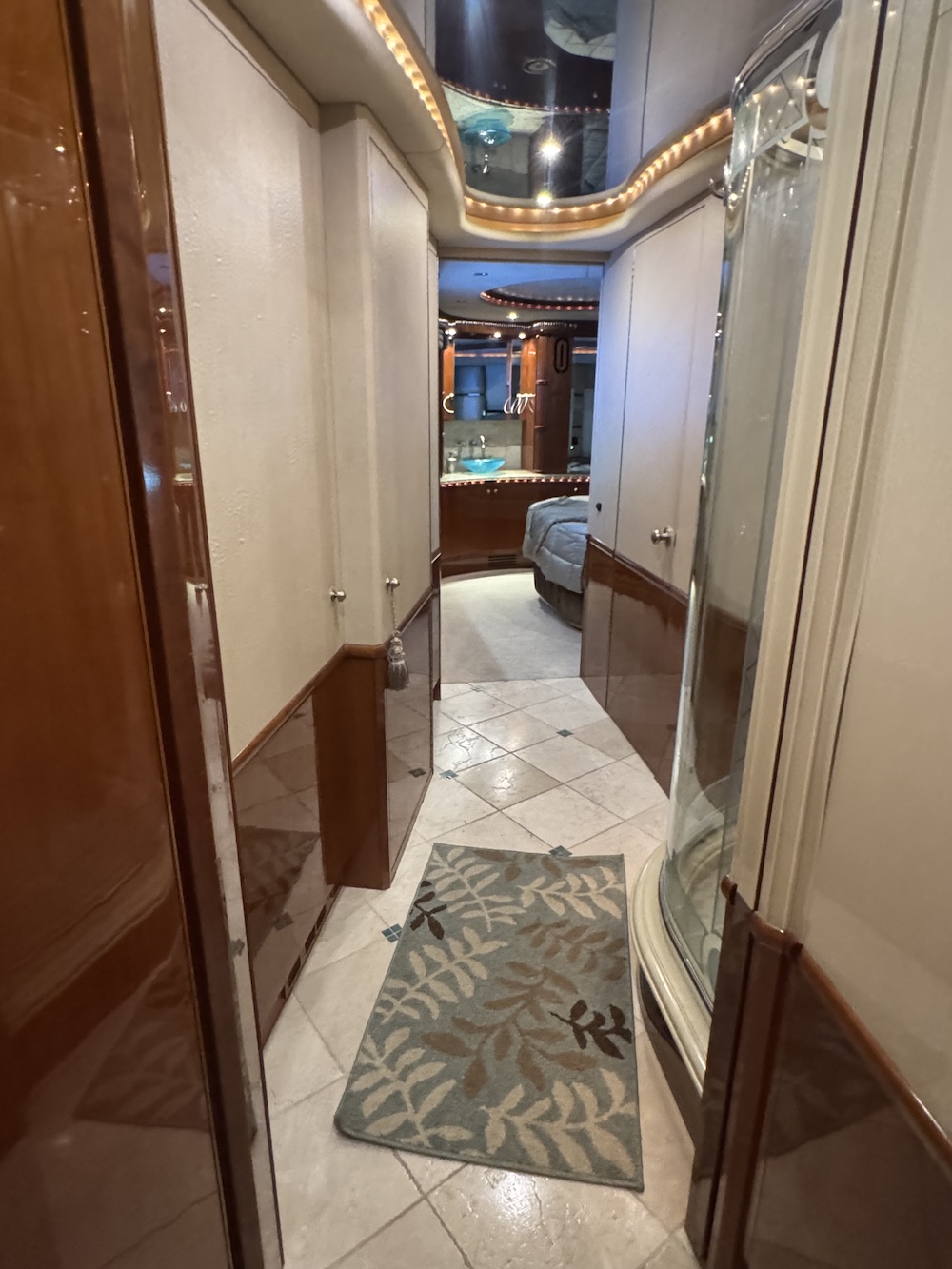 2005 Prevost Liberty H3-45 For Sale