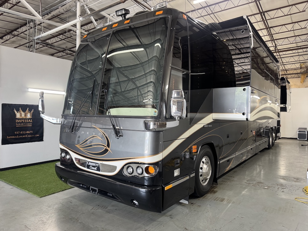 2005 Prevost Liberty H3-45 For Sale