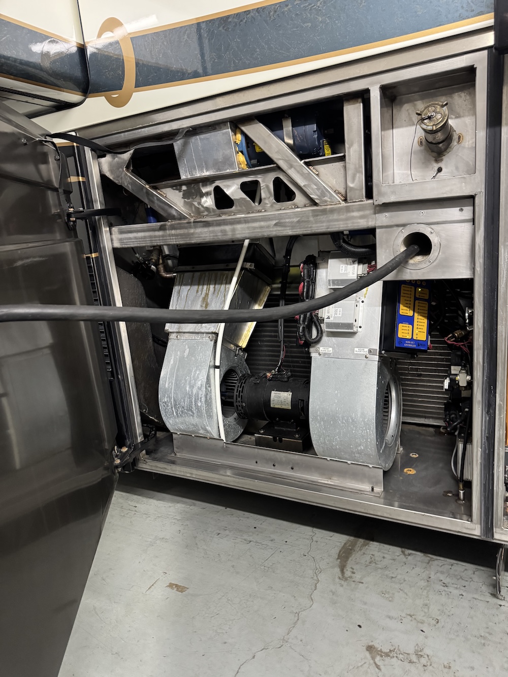 2005 Prevost Liberty H3-45 For Sale