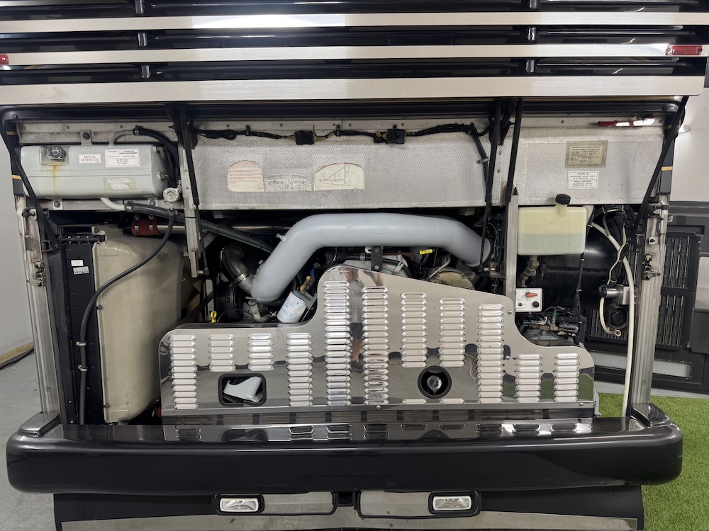 2005 Prevost Liberty H3-45 For Sale