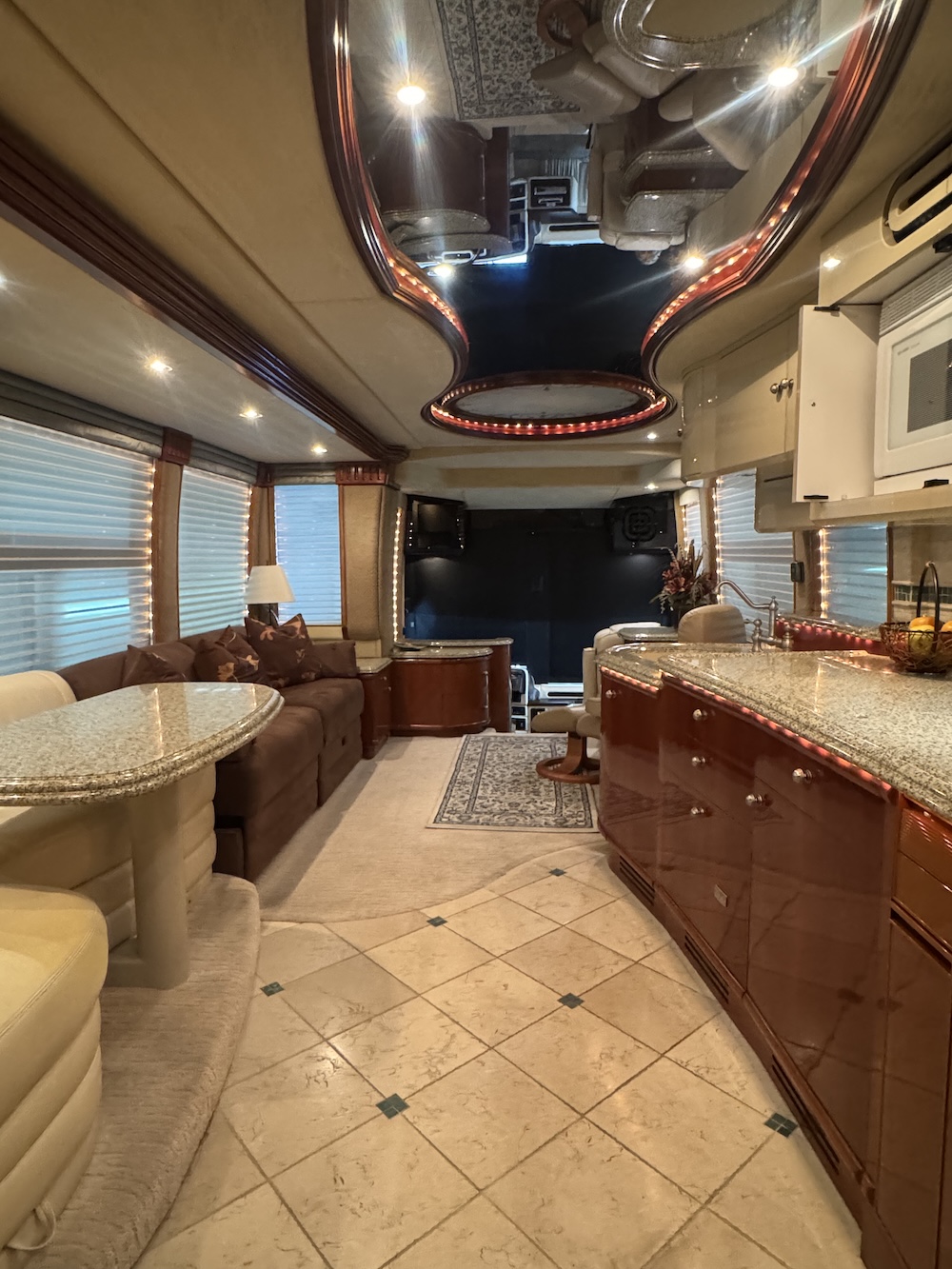 2005 Prevost Liberty H3-45 For Sale