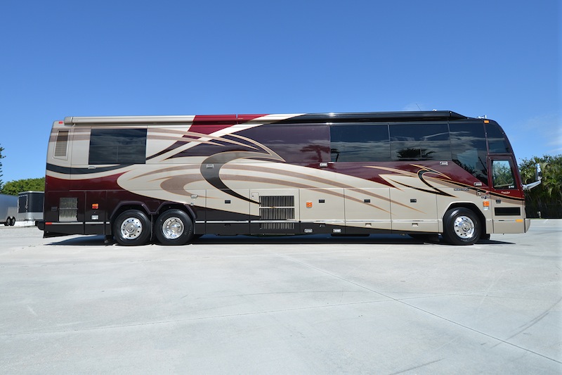 2005 Prevost Liberty H3-45 For Sale