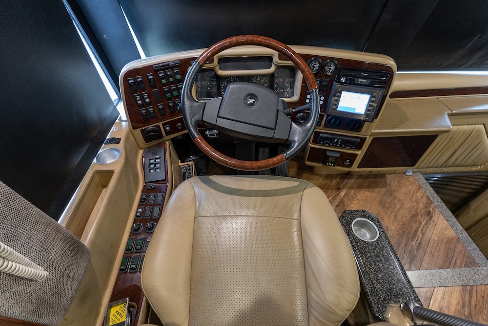 2005 Prevost Liberty H3-45 For Sale