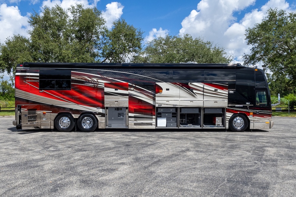 2005 Prevost Liberty H3-45 For Sale