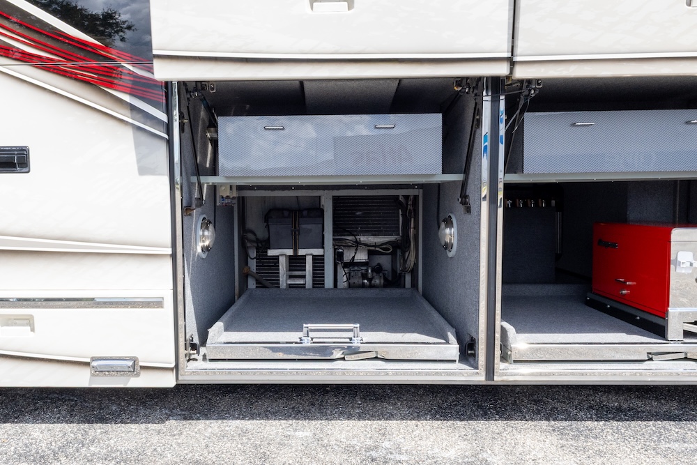 2005 Prevost Liberty H3-45 For Sale