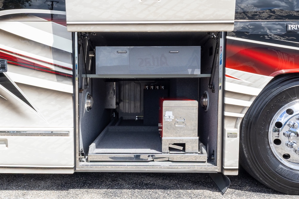 2005 Prevost Liberty H3-45 For Sale