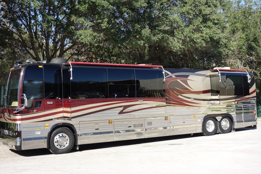 2005 Prevost Liberty XLII For Sale