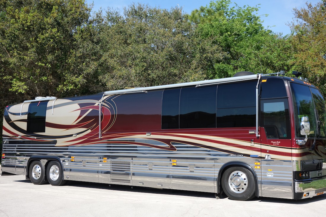 2005 Prevost Liberty XLII For Sale