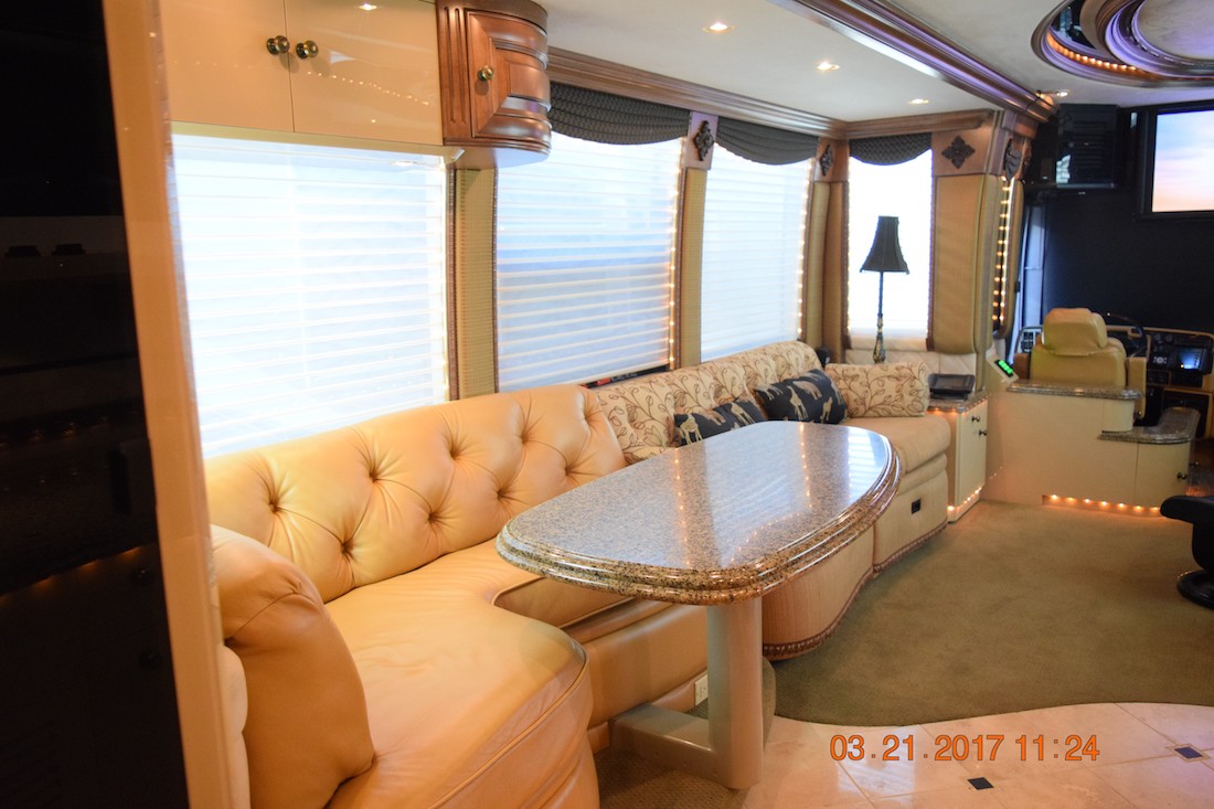 2005 Prevost Liberty XLII For Sale