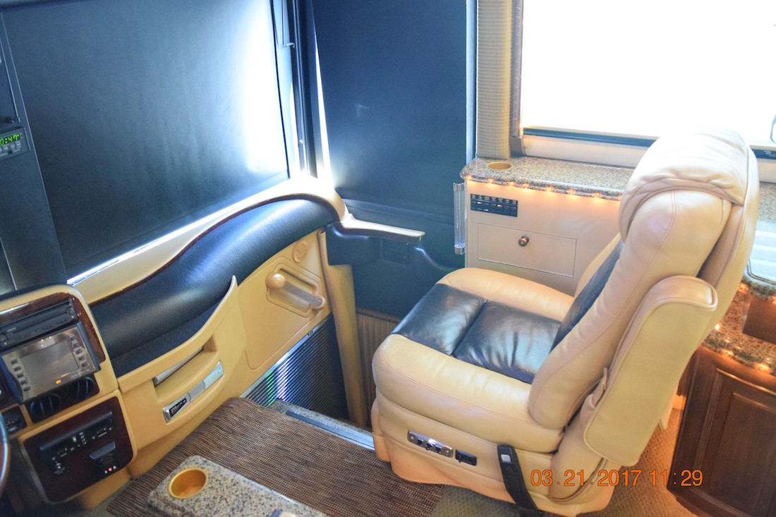 2005 Prevost Liberty XLII For Sale