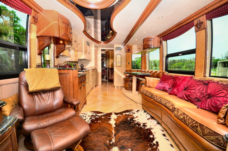 2005 Prevost Liberty XLII For Sale