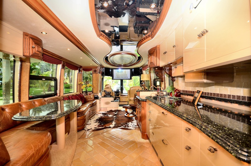2005 Prevost Liberty XLII For Sale