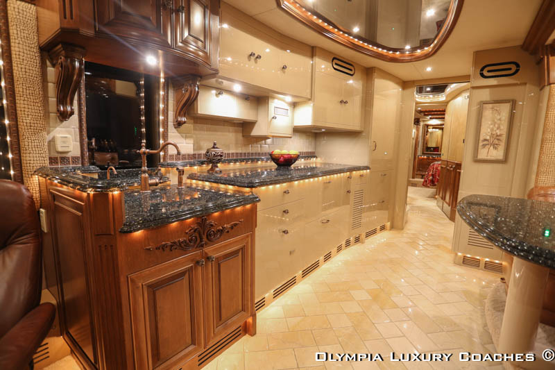 2005 Prevost Liberty XLII For Sale
