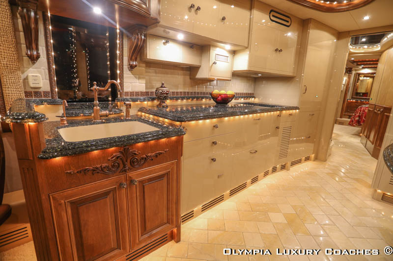 2005 Prevost Liberty XLII For Sale