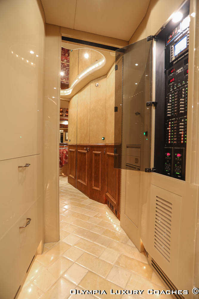 2005 Prevost Liberty XLII For Sale