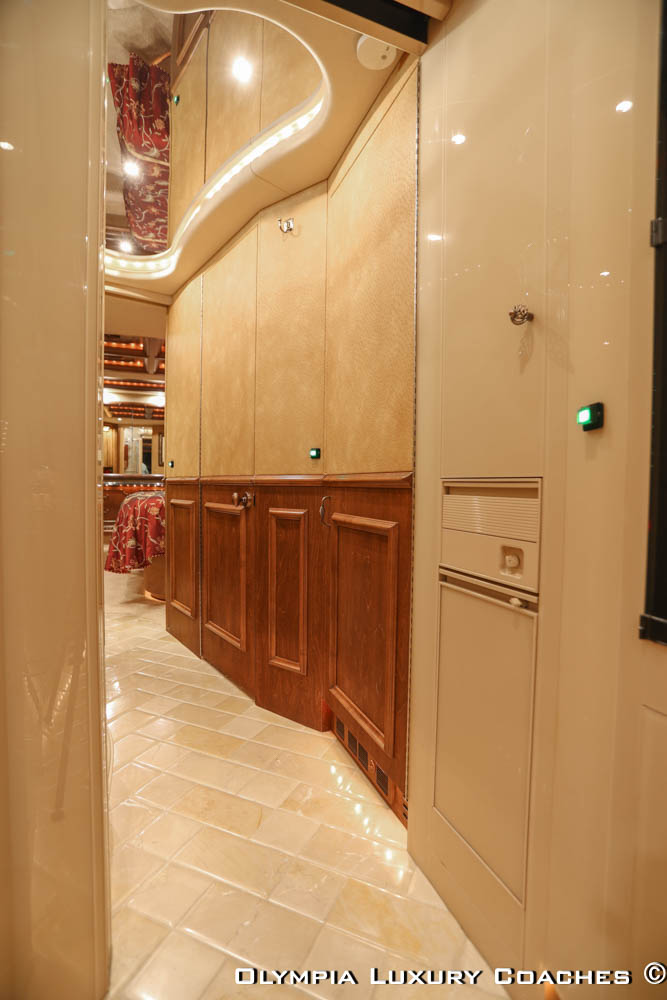 2005 Prevost Liberty XLII For Sale
