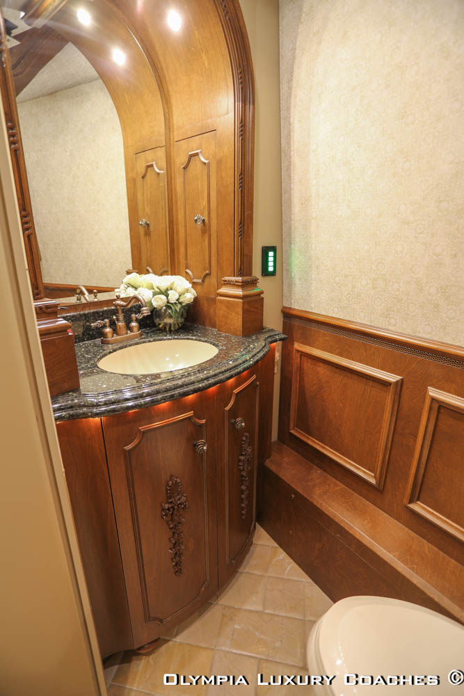 2005 Prevost Liberty XLII For Sale