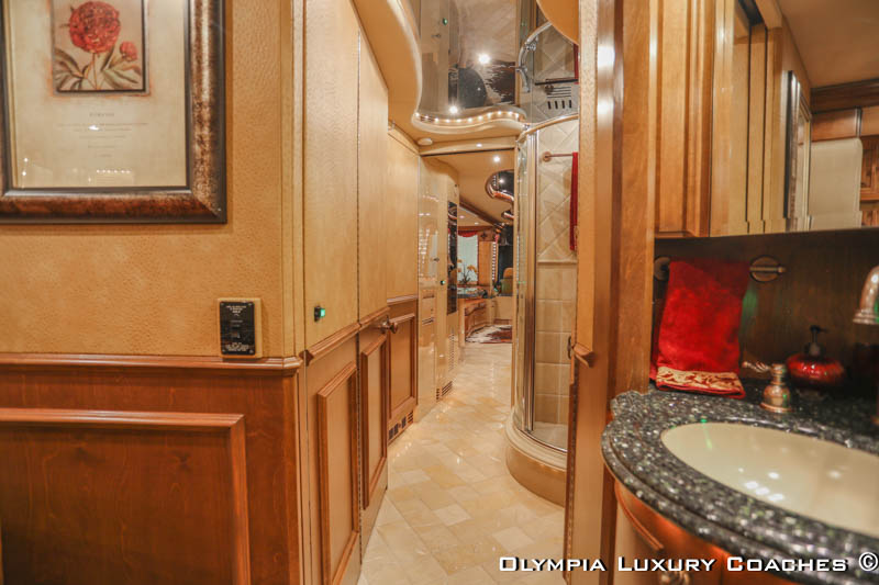 2005 Prevost Liberty XLII For Sale