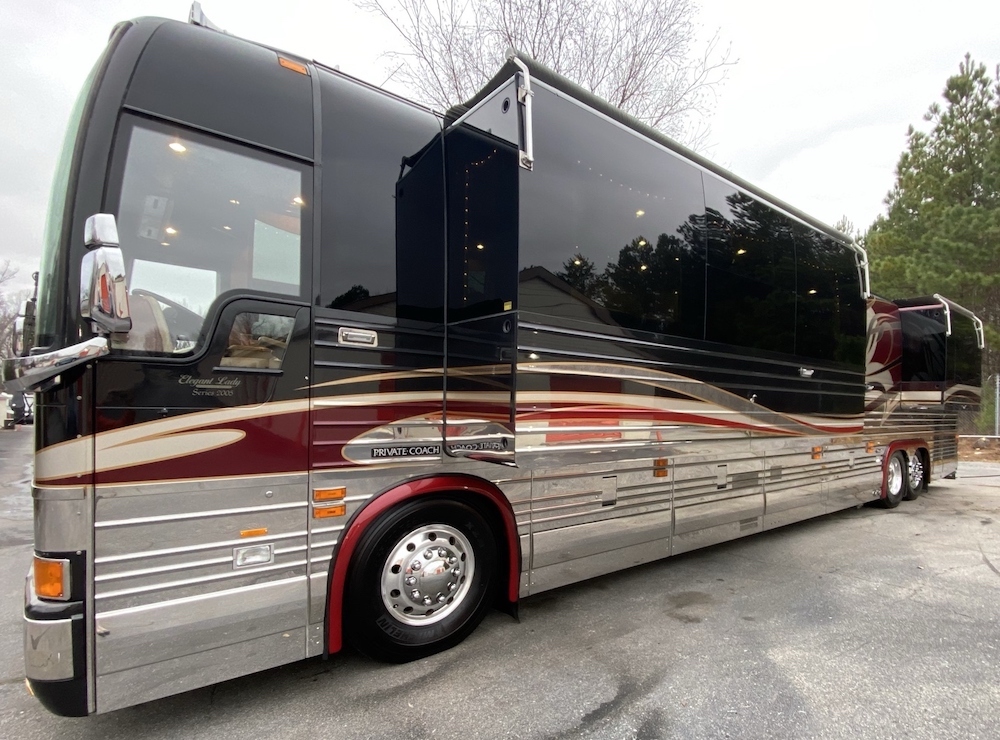 2005 Prevost Liberty XLII For Sale
