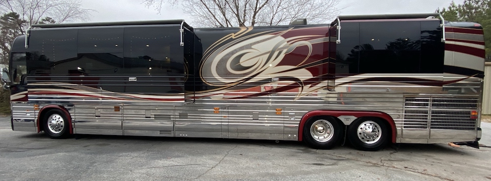 2005 Prevost Liberty XLII For Sale