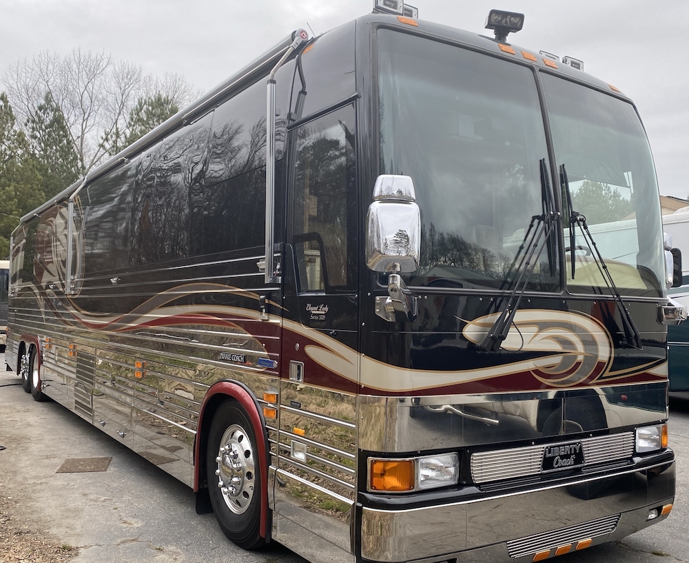 2005 Prevost Liberty XLII For Sale