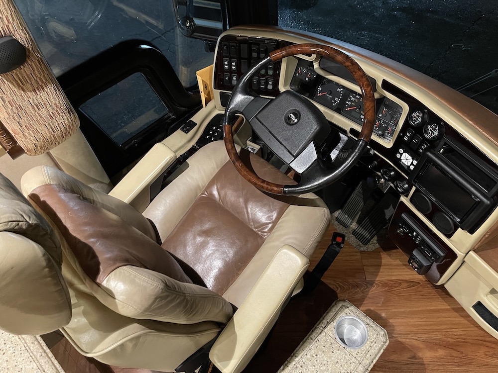 2005 Prevost Liberty XLII For Sale