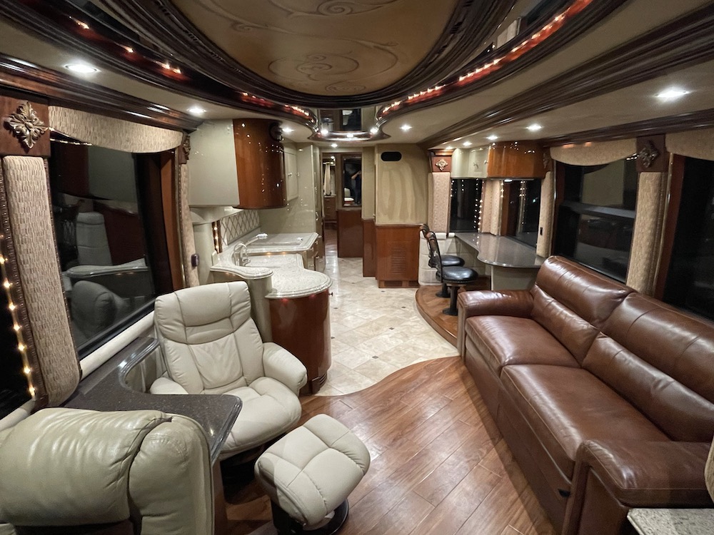 2005 Prevost Liberty XLII For Sale