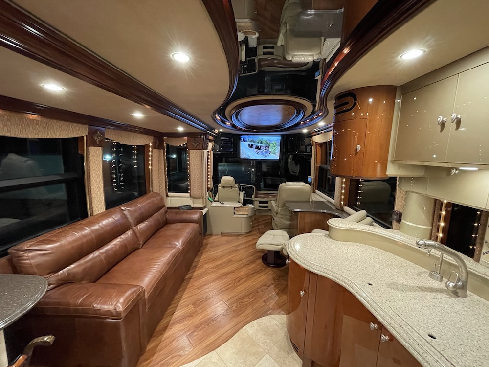 2005 Prevost Liberty XLII For Sale