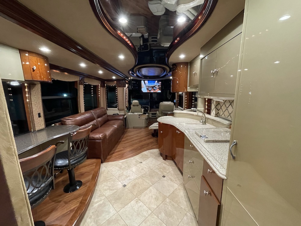 2005 Prevost Liberty XLII For Sale