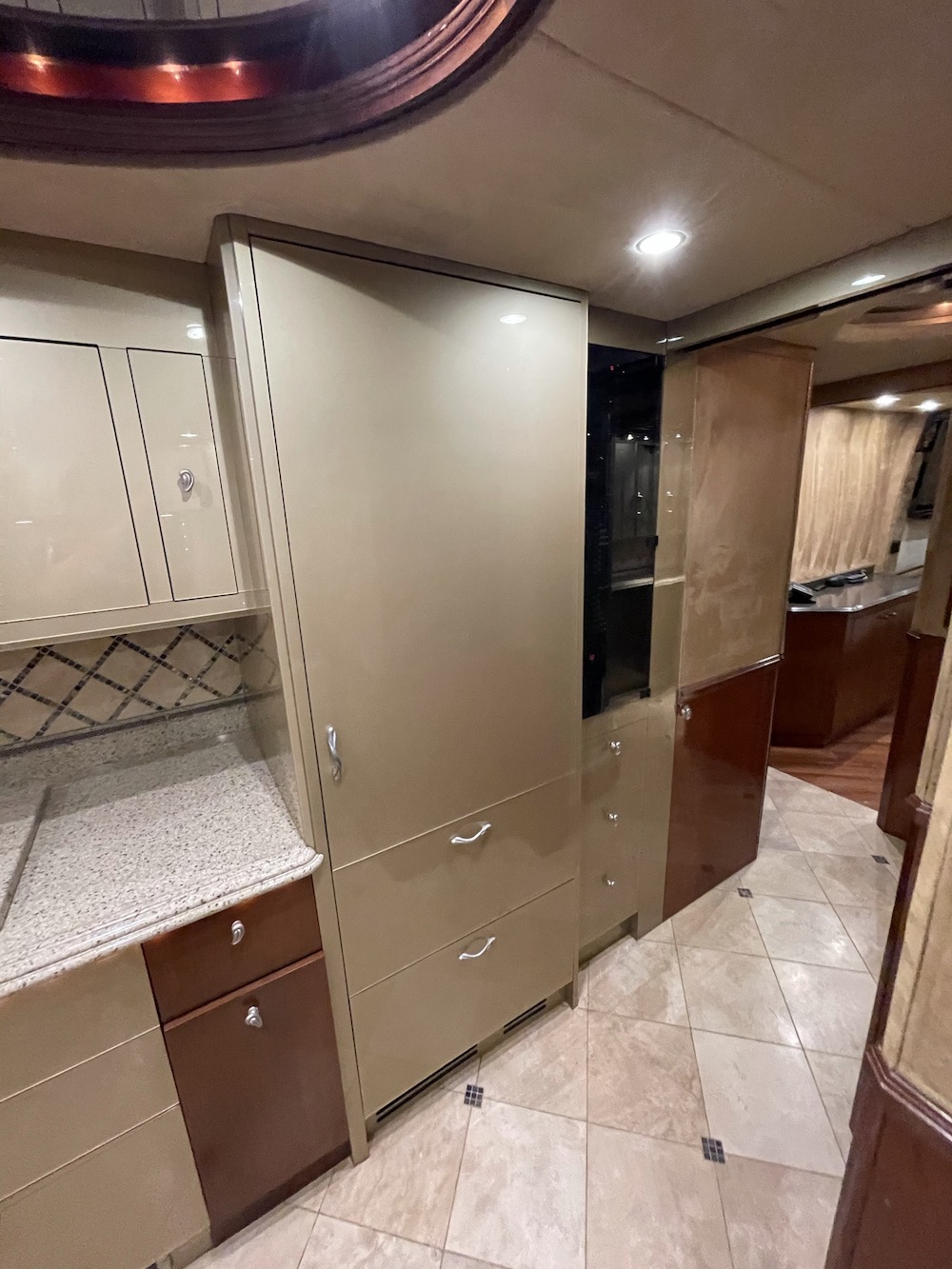 2005 Prevost Liberty XLII For Sale