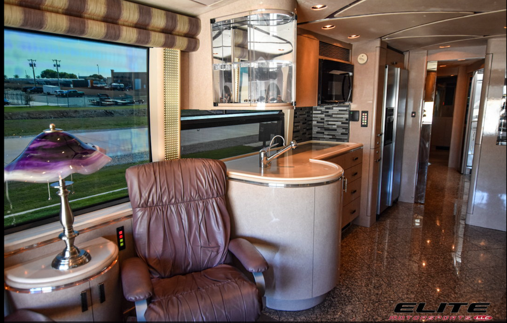 2005 Prevost Marathon H3-45 For Sale