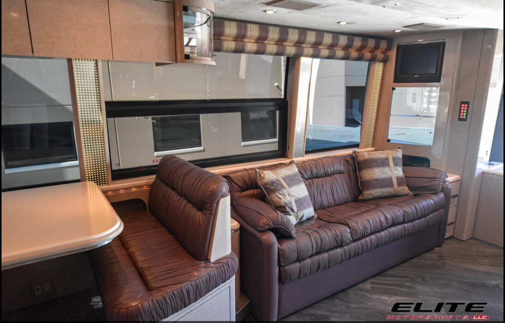 2005 Prevost Marathon H3-45 For Sale