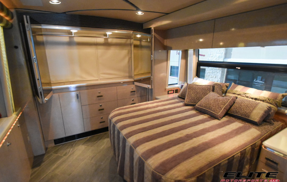 2005 Prevost Marathon H3-45 For Sale