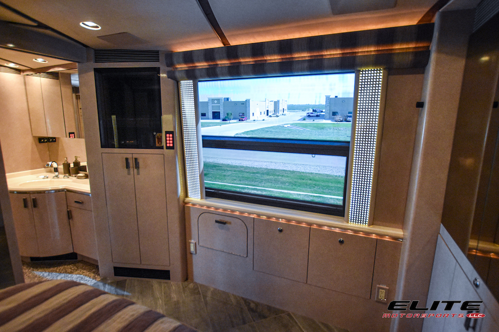 2005 Prevost Marathon H3-45 For Sale