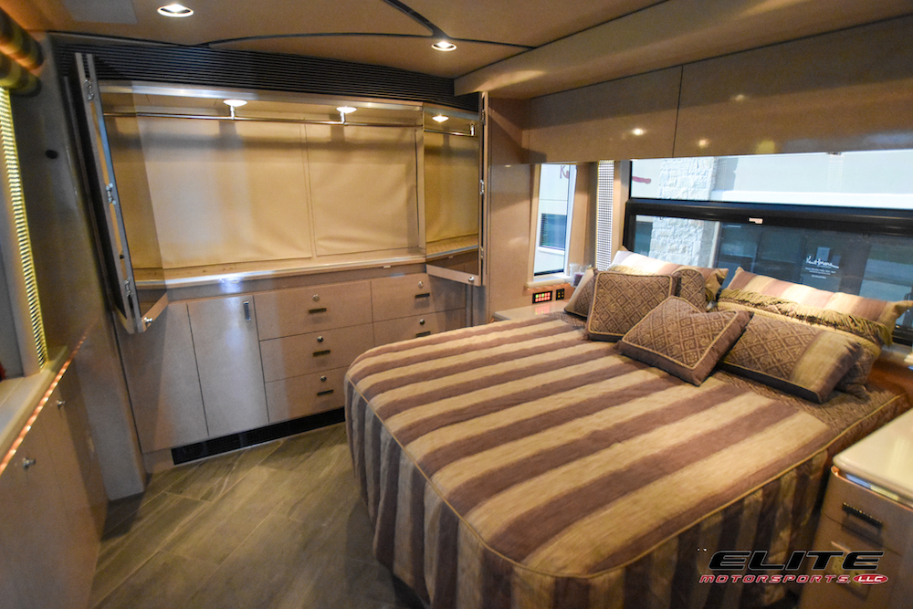 2005 Prevost Marathon H3-45 For Sale