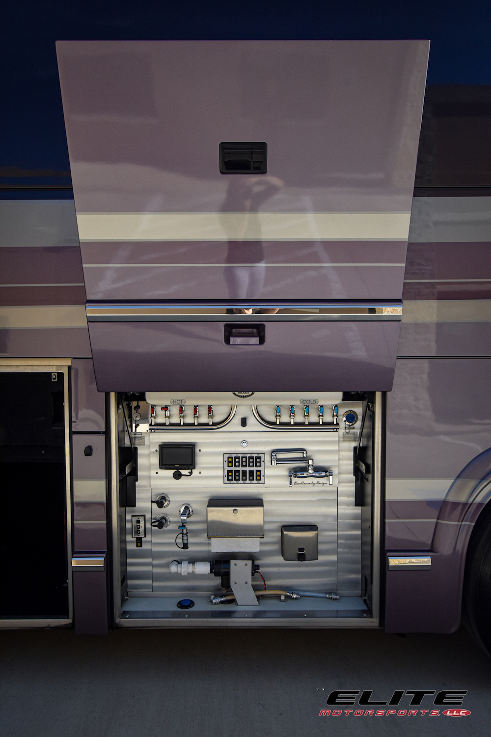 2005 Prevost Marathon H3-45 For Sale