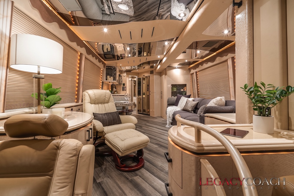 2005 Prevost Marathon H3-45 For Sale