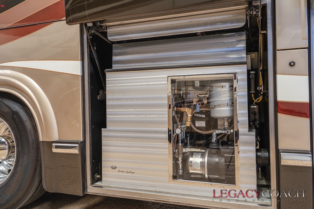 2005 Prevost Marathon H3-45 For Sale