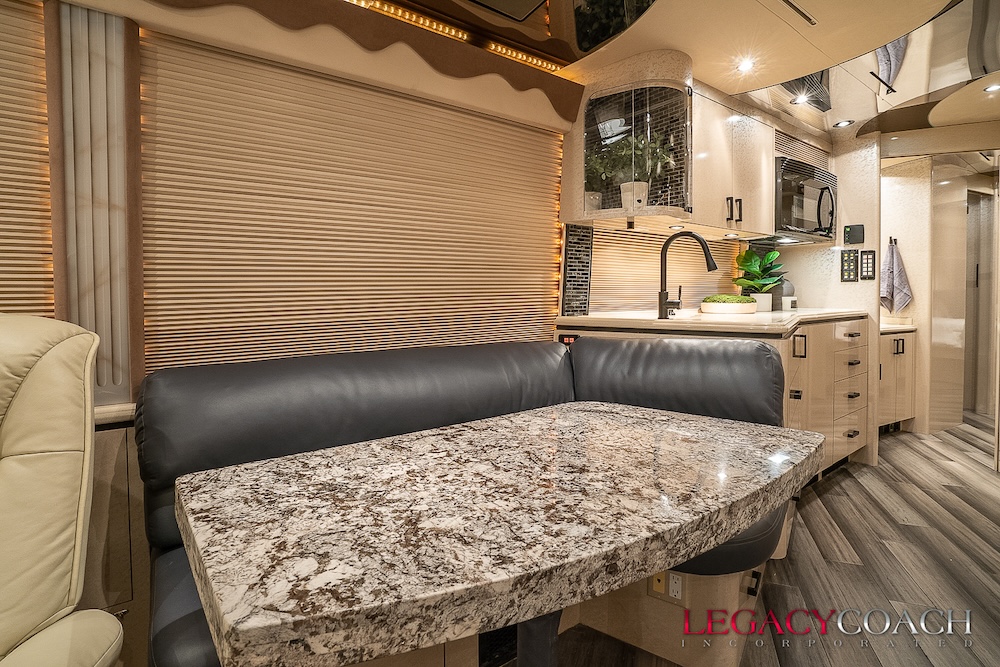 2005 Prevost Marathon H3-45 For Sale