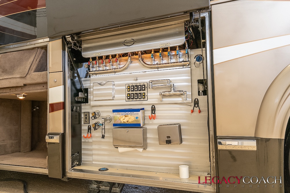2005 Prevost Marathon H3-45 For Sale