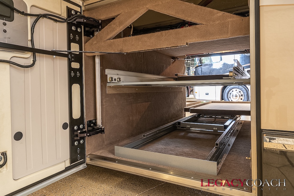 2005 Prevost Marathon H3-45 For Sale