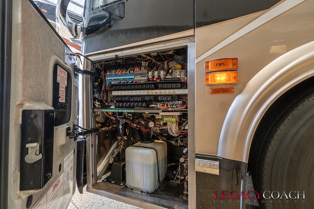 2005 Prevost Marathon H3-45 For Sale