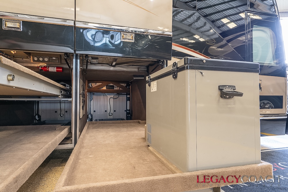 2005 Prevost Marathon H3-45 For Sale