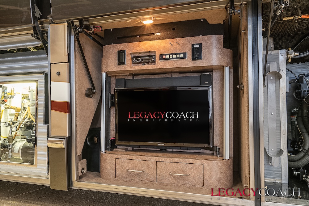 2005 Prevost Marathon H3-45 For Sale