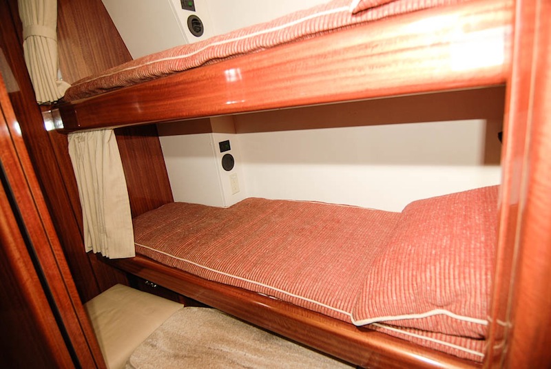 2005 Prevost Marathon H345Double Slide Bunk Coach
