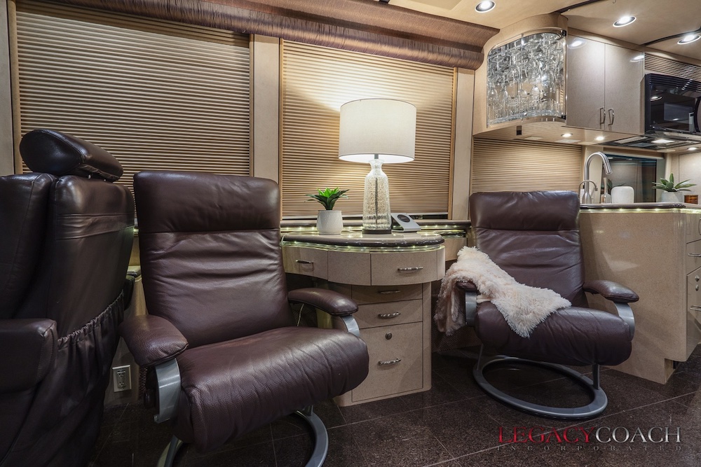 2005 Prevost Marathon XLII For Sale